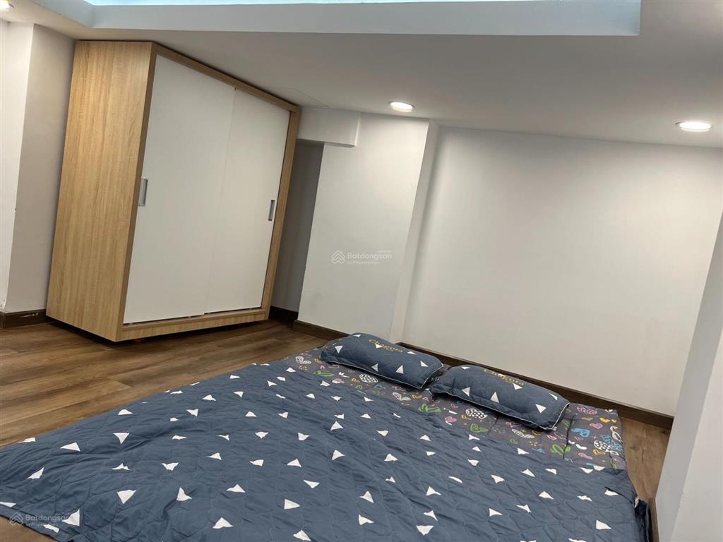 Chính chủ cho thuê căn hộ duplex có ban công, nội thất tại quận 2