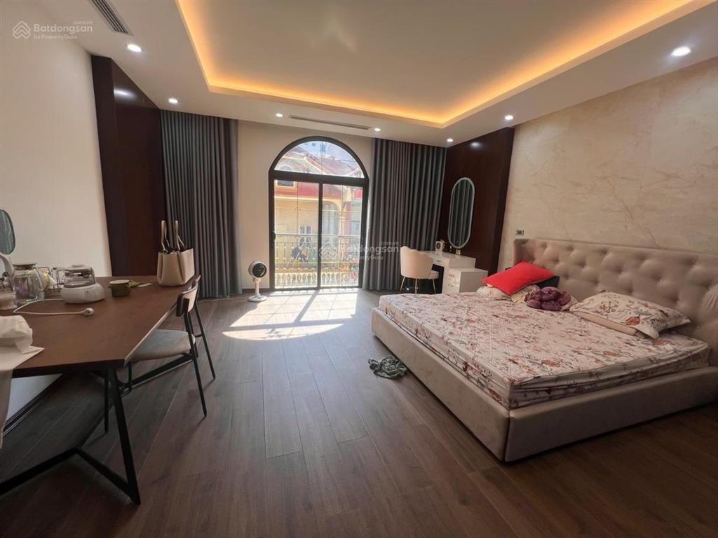 Hạ giá 6 tỷ, bán nhà mặt ngõ ô tô, phố giang văn minh, ba đình, hà nội 125m2, mt 6m, 3 tầng 18tỷ