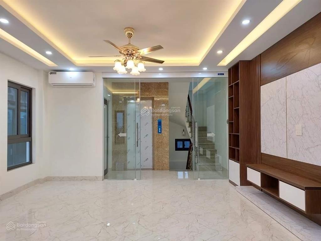 Chính chủ bán nhà mặt phố đường nguyễn trường tộ, ba đình, hà nội, dt 70m2, mt 6m, 3 tầng, 42 tỷ