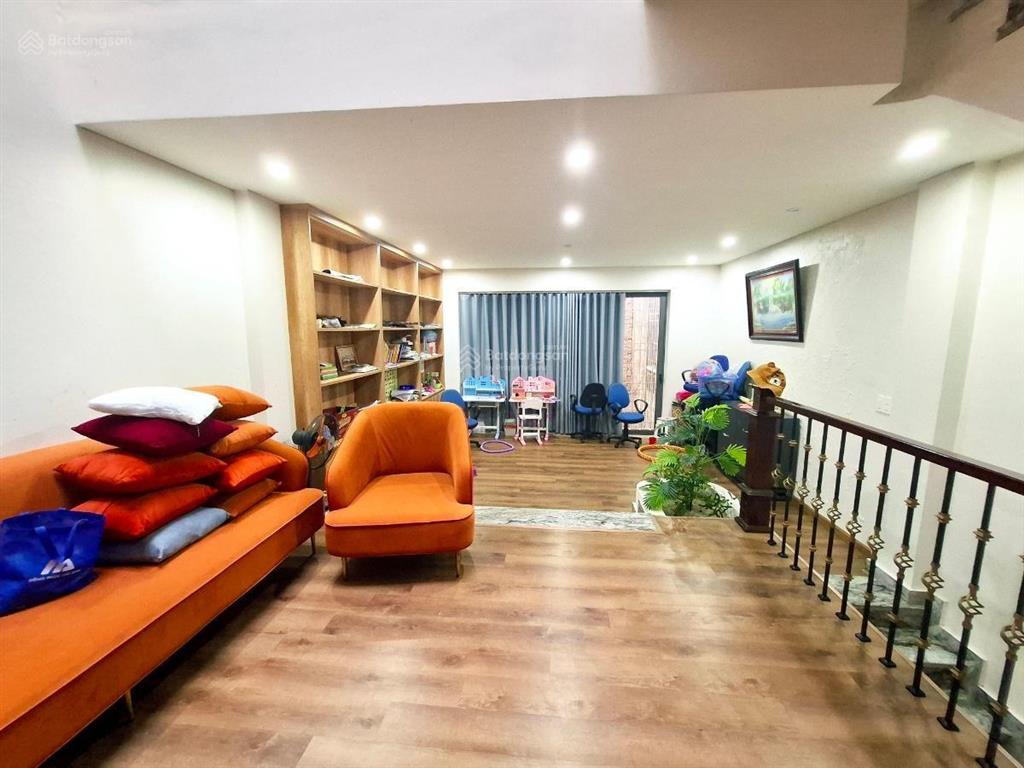 Bán nhà mặt phố tại vạn phúc, q.ba đình, dt 60m2, 5 tầng, 36 tỷ