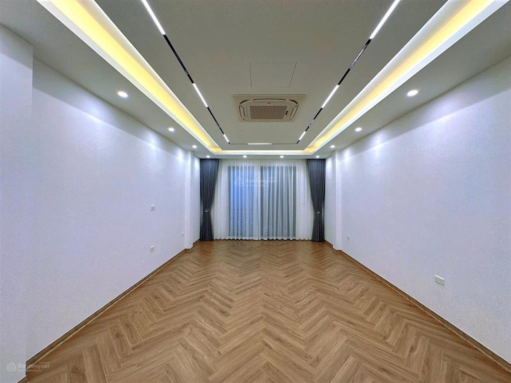 Bán nhà lô góc, mặt phố đội cấn, ba đình, dt 105m2, mt 5,6m, 5 tầng, 40 tỷ