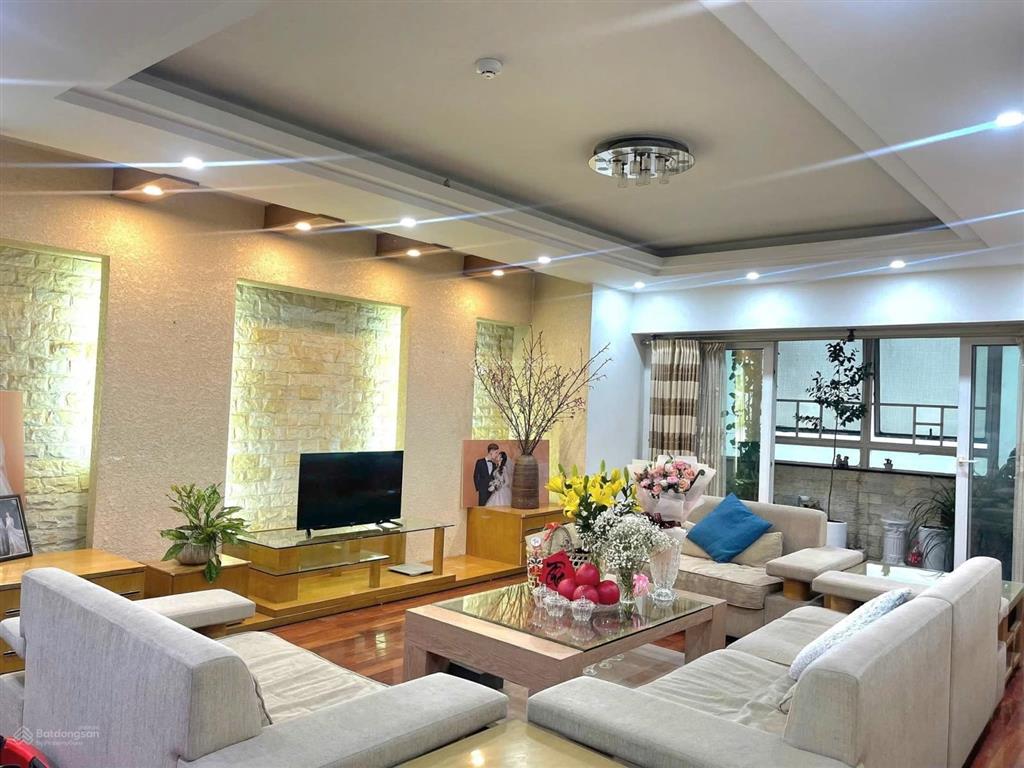 Chính chủ bán cc the golden palm, đường lê văn lương, q. thanh xuân, dt 155m2, 3pn, 3vs, 17 tỷ