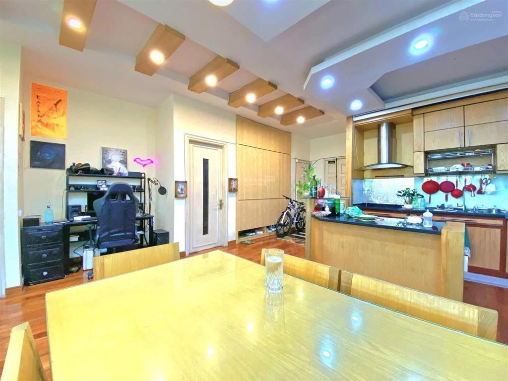 Chính chủ bán cc the golden palm, đường lê văn lương, q. thanh xuân, dt 155m2, 3pn, 3vs, 17 tỷ