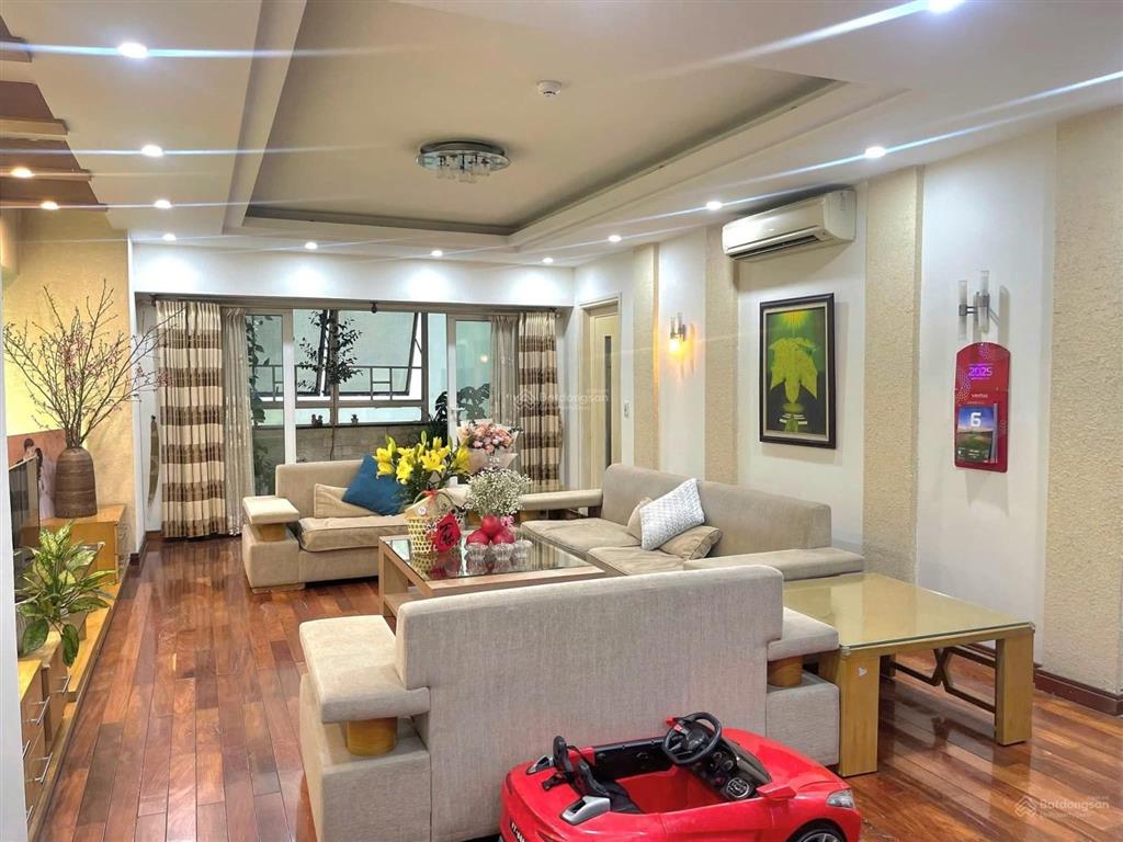 Chính chủ bán cc the golden palm, đường lê văn lương, q. thanh xuân, dt 155m2, 3pn, 3vs, 17 tỷ