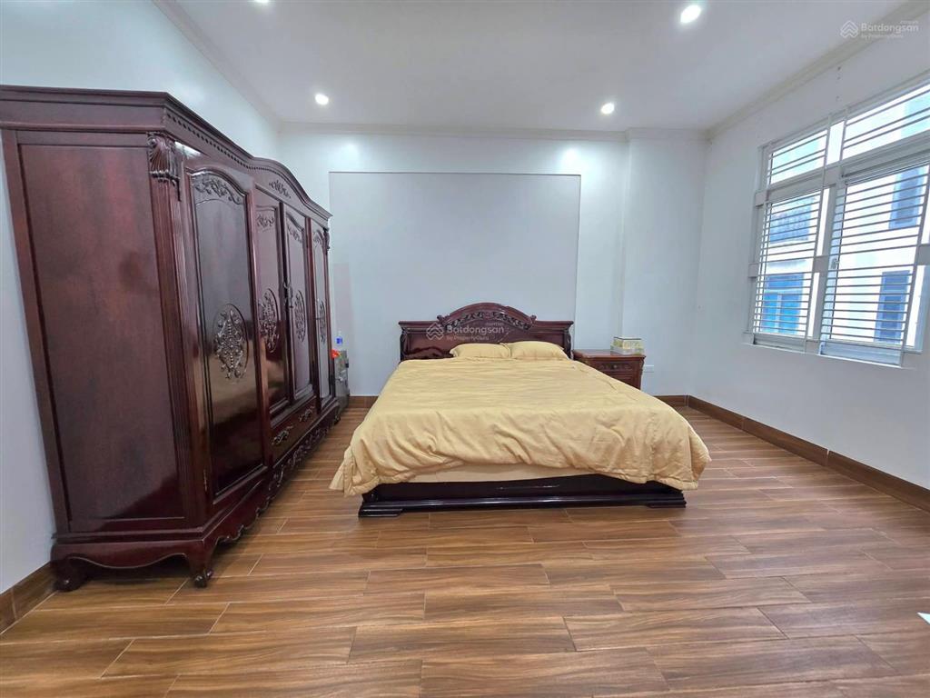 Bán nhà lô góc, mặt phố trích sài, q.tây hồ, dt 60m2, mt 5,5m, 4 tầng, 40 tỷ