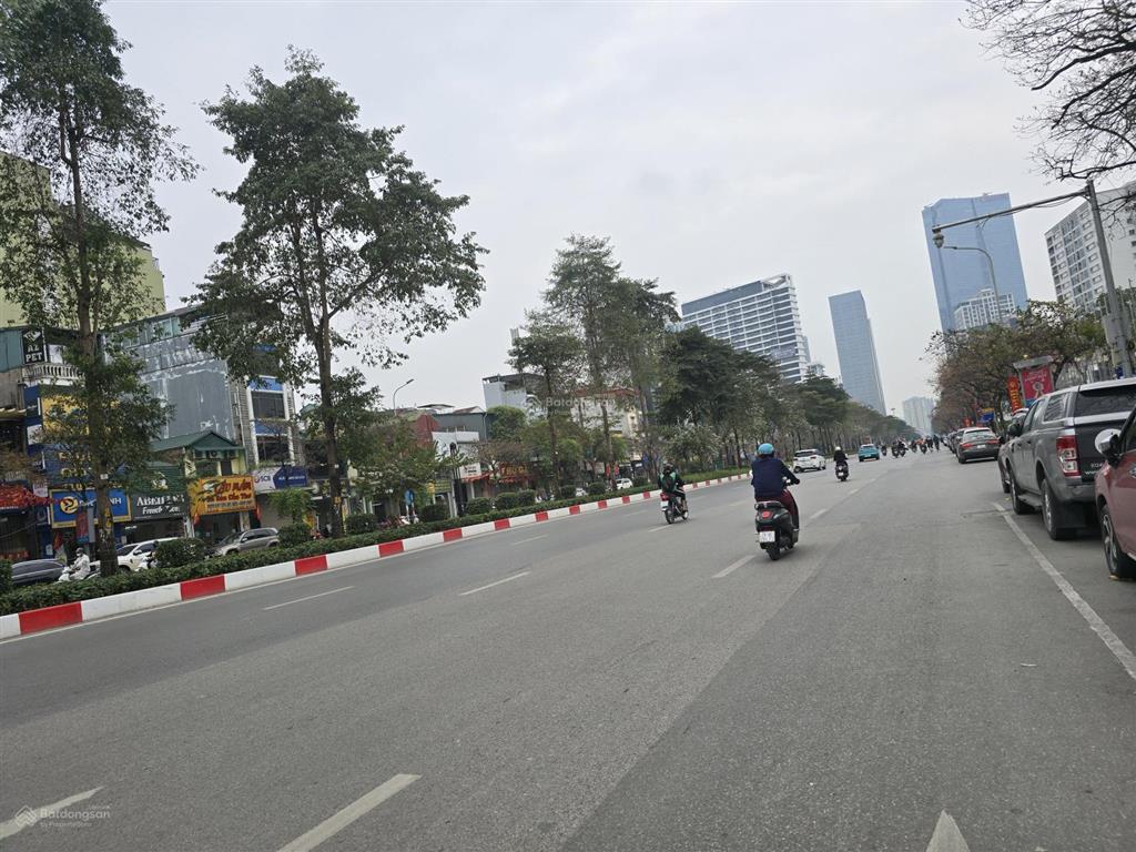 Cho thuê nhà mặt phố xã đàn, quận đống đa, dt 65m2, 5 tầng, 50 triệu/tháng