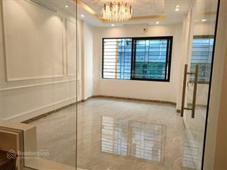 Chính chủ bán nhà mp nguyễn văn huyên, cầu giấy, dt 80m2, 4 tầng, 36 tỷ