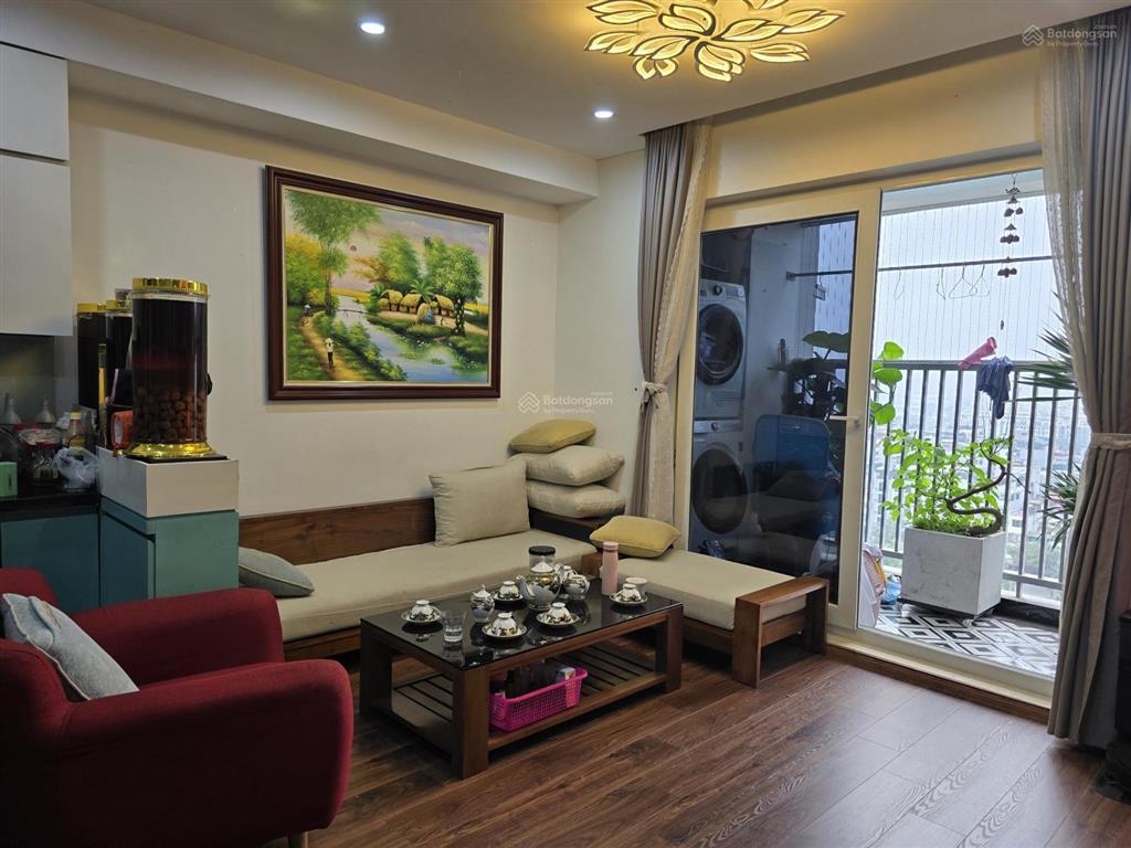 Bán căn cc lô góc ct2a1, kđt tây nam linh đàm, dt 135m2, 3pn, 2vs, 9 tỷ