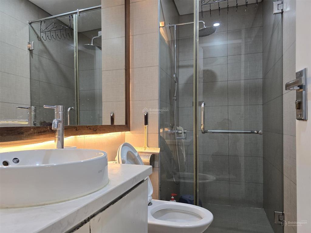 Bán căn cc lô góc ct2a1, kđt tây nam linh đàm, dt 135m2, 3pn, 2vs, 9 tỷ