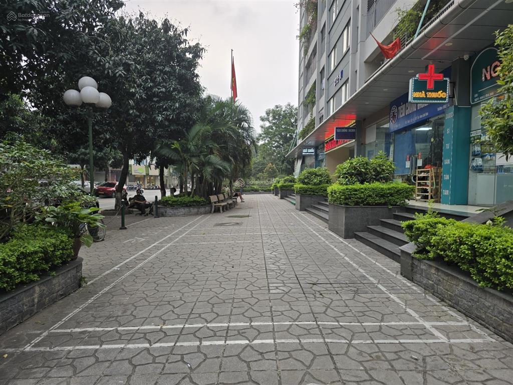 Bán căn cc lô góc ct2a1, kđt tây nam linh đàm, dt 135m2, 3pn, 2vs, 9 tỷ