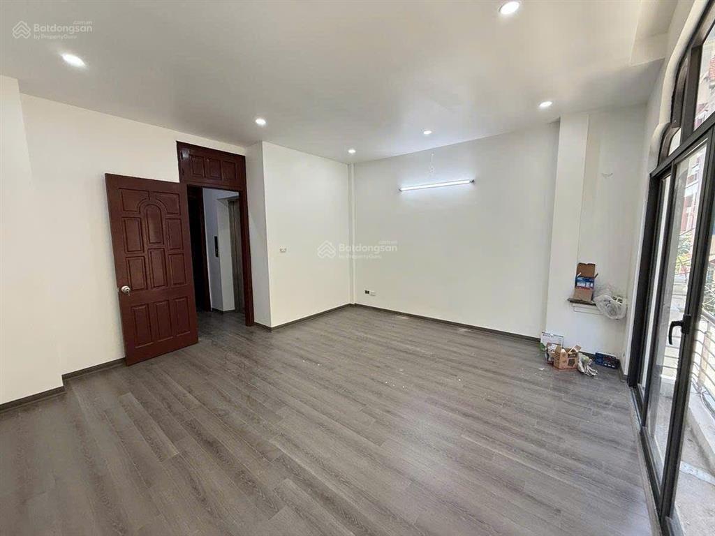 Bán nhà mặt phố nguyễn hoàng, quận cầu giấy, dt 100m2, 3 tầng, 40 tỷ