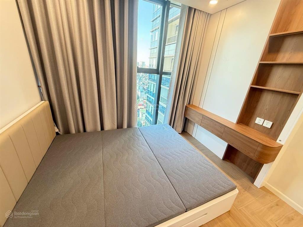 Bán căn hộ cc rox center 90 đường láng, đống đa, dt 70m2, 2pn2vs, 6,8 tỷ