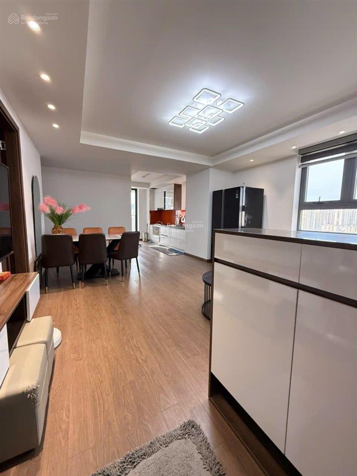 Bán căn hộ chung cư 90 nguyễn tuân, dt 103m2, 3pn2vs, tầng trung, giá 8,6 tỷ