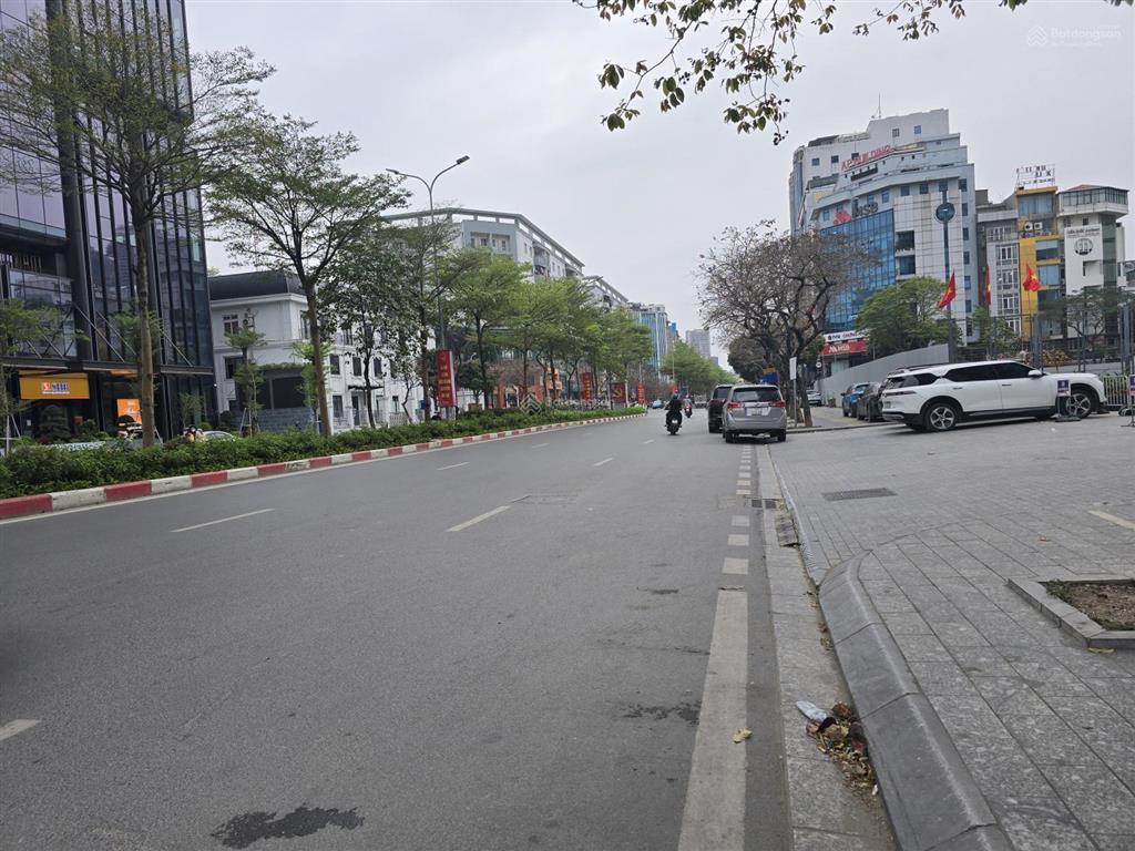 Bán nhà mặt ngõ ô tô, phố láng hạ, ba đình, dt 65m2, mt 5,5m, 5 tầng, 19 tỷ