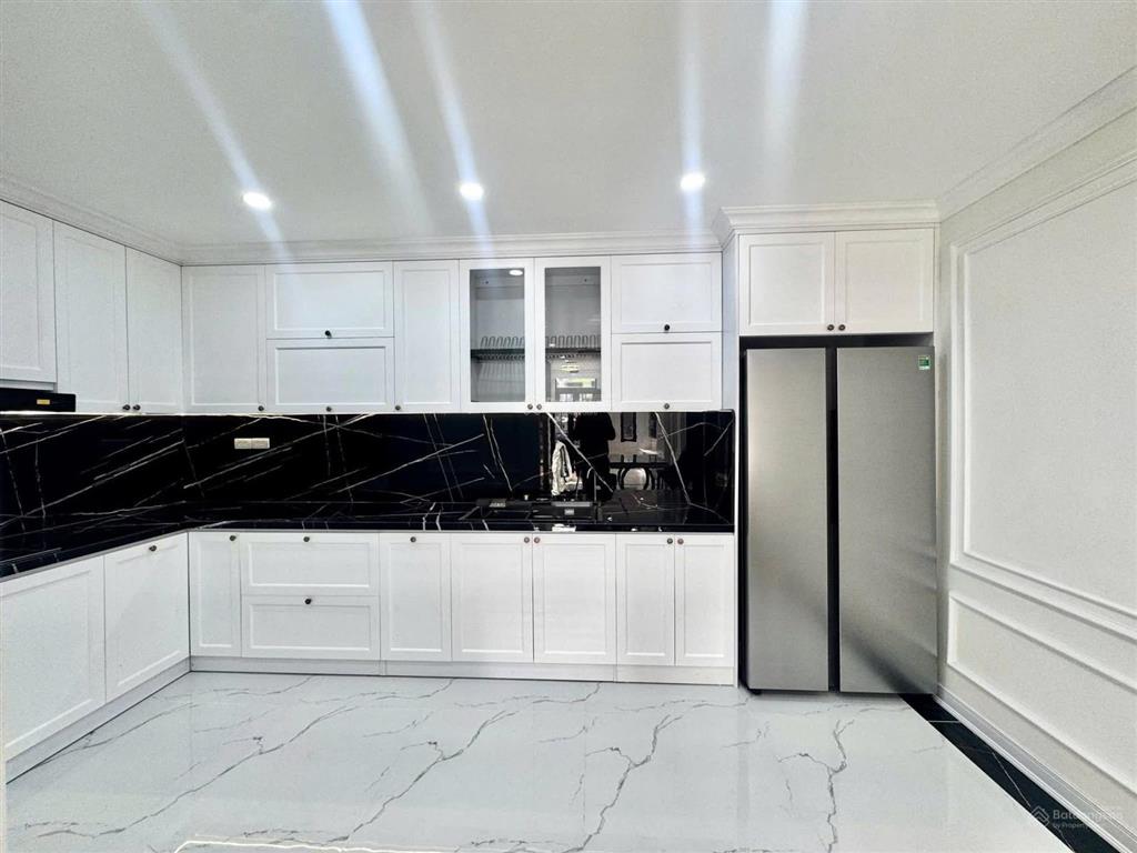 Bán nhà mặt ngõ 2 ô tô tránh, phố kim mã, quận ba đình, dt 100m2, 5 tầng, 33,5 tỷ