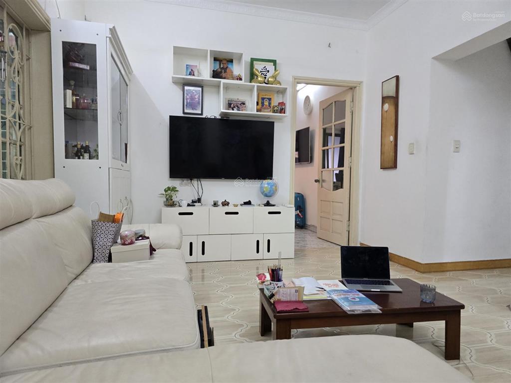 Bán căn hộ lô góc, tập thể tầng 3, phố bà triệu, quận hai bà trưng, dt 55m2, 3,6 tỷ