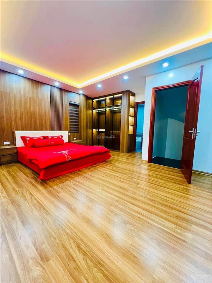Bán chung cư 137 nguyễn ngọc vũ, cầu giấy, dt 85m2, 3pn2vs, 6,6 tỷ