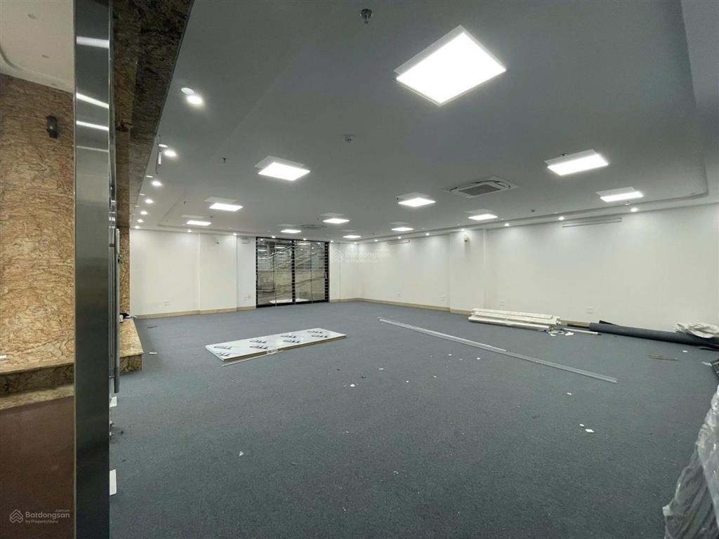 Ngộp bank, bán nhà mặt phố xã đàn, đống đa, dt 250m2, mt 8m, 3 tầng, 150 tỷ