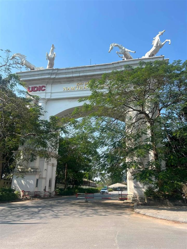 Bán biệt thự ciputra  võ chí công, tây hồ, dt 160m2, mt 7m, 5 tầng, 60 tỷ