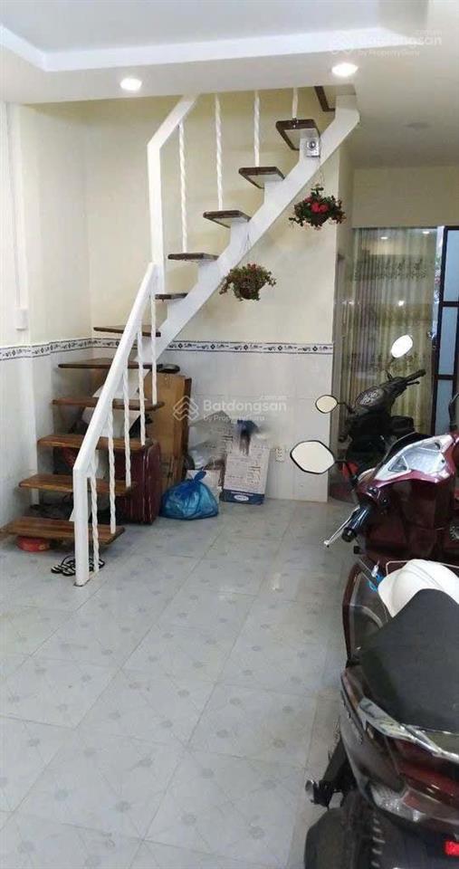 Cho thuê nhà xô viết nghệ tĩnh. 1 trệt 1 lầu 2pn giá rẻ