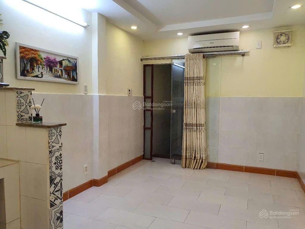 Cho thuê nhà xô viết nghệ tĩnh. 1 trệt 1 lầu 2pn giá rẻ