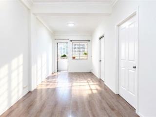 Bán gấp chung cư ngô tất tố, view l81 2pn nhà đẹp