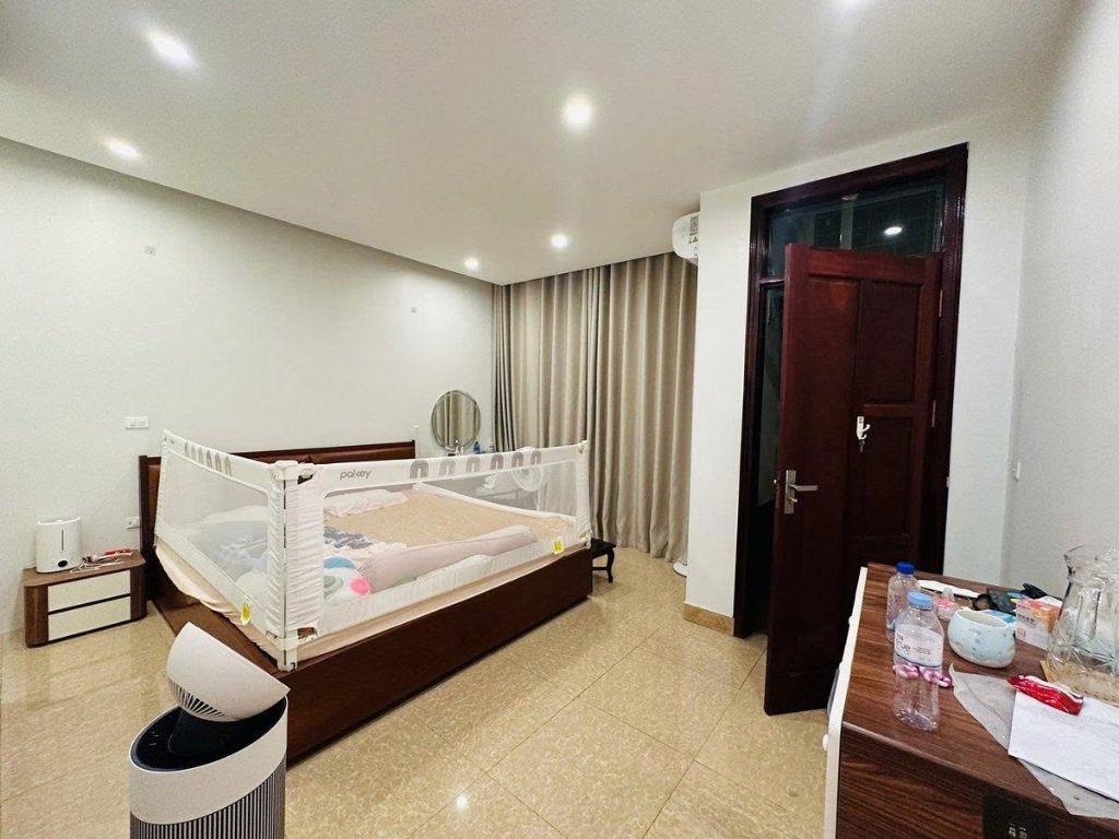 Bán gấp nhà đẹp 5 tầng mặt phố Lê Lợi, 68m2, mặt tiền 5m, thang máy, kinh doanh sầm uất, giá 27 tỷ