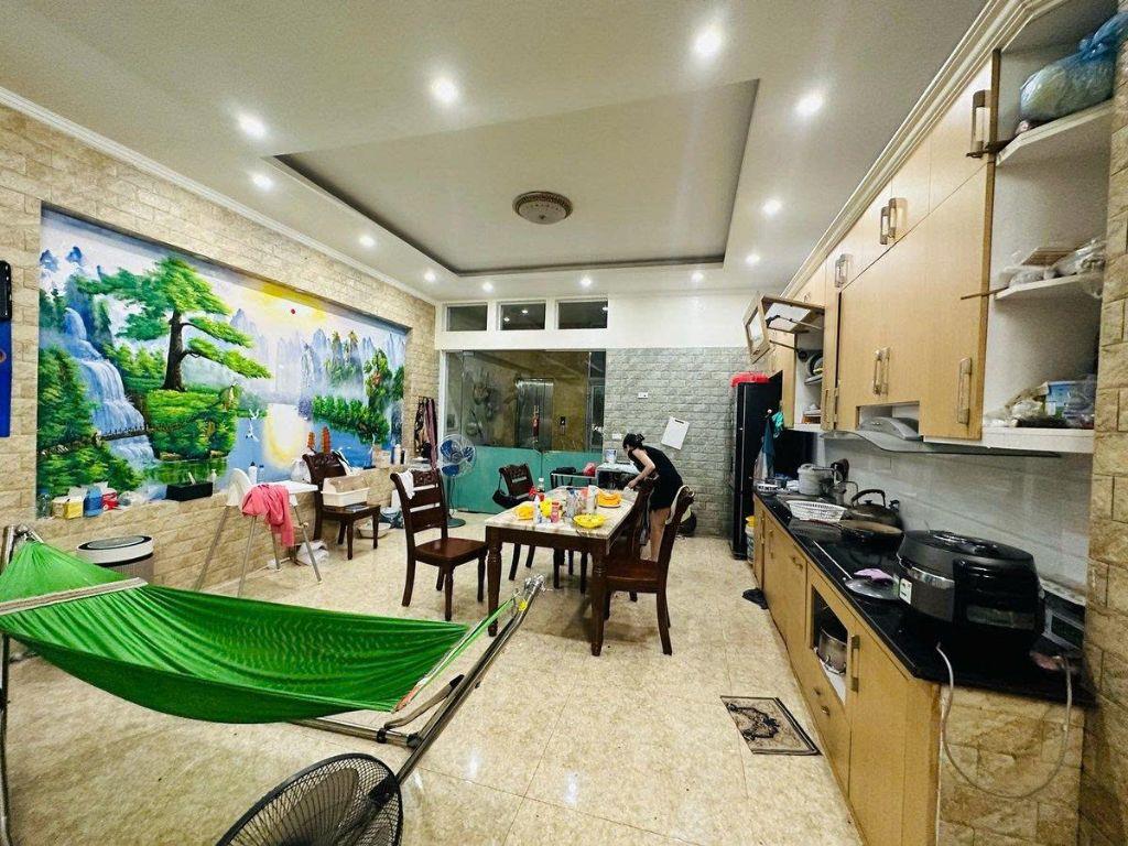 Bán gấp nhà đẹp 5 tầng mặt phố Lê Lợi, 68m2, mặt tiền 5m, thang máy, kinh doanh sầm uất, giá 27 tỷ