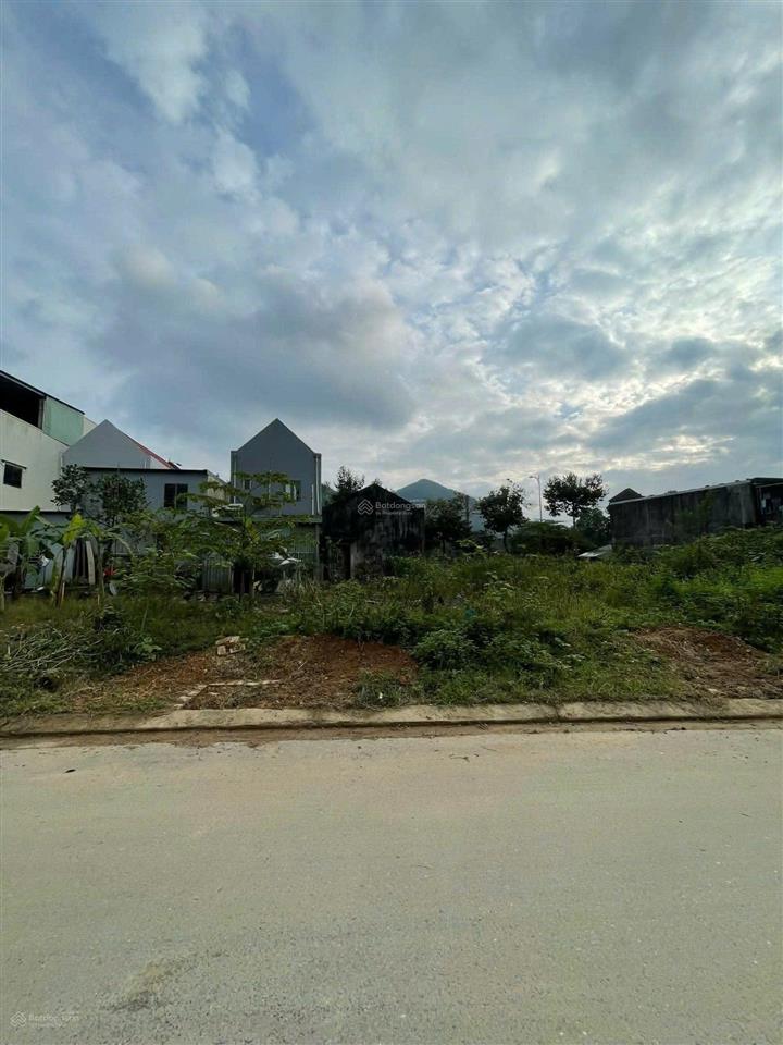 Đất tái định cư hòa ninh 1, 122m2 đất ở đường 5,5m gần chợ hòa ninh.