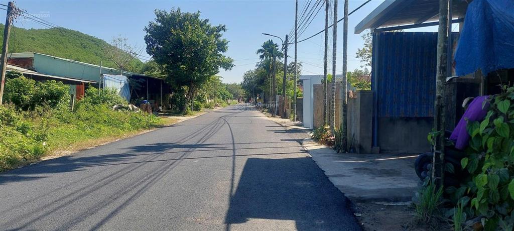 Bán nhà 228m2 đất ở toàn bộ, 3 phòng ngủ, ở hòa phú giá rẻ chỉ 1,6 tỷ