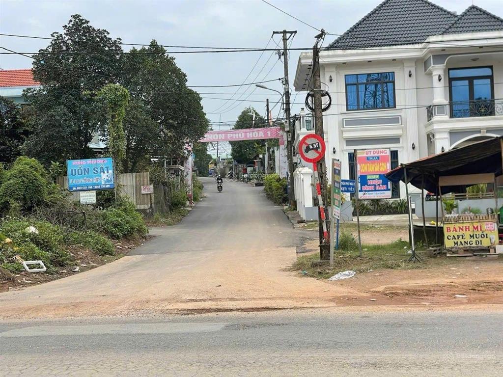 Đất phú hòa hòa nhơn, gần quốc lộ 14b, 121m2 đất ở ngang rộng rãi 6,8m. giá sụp hầm 990 triệu