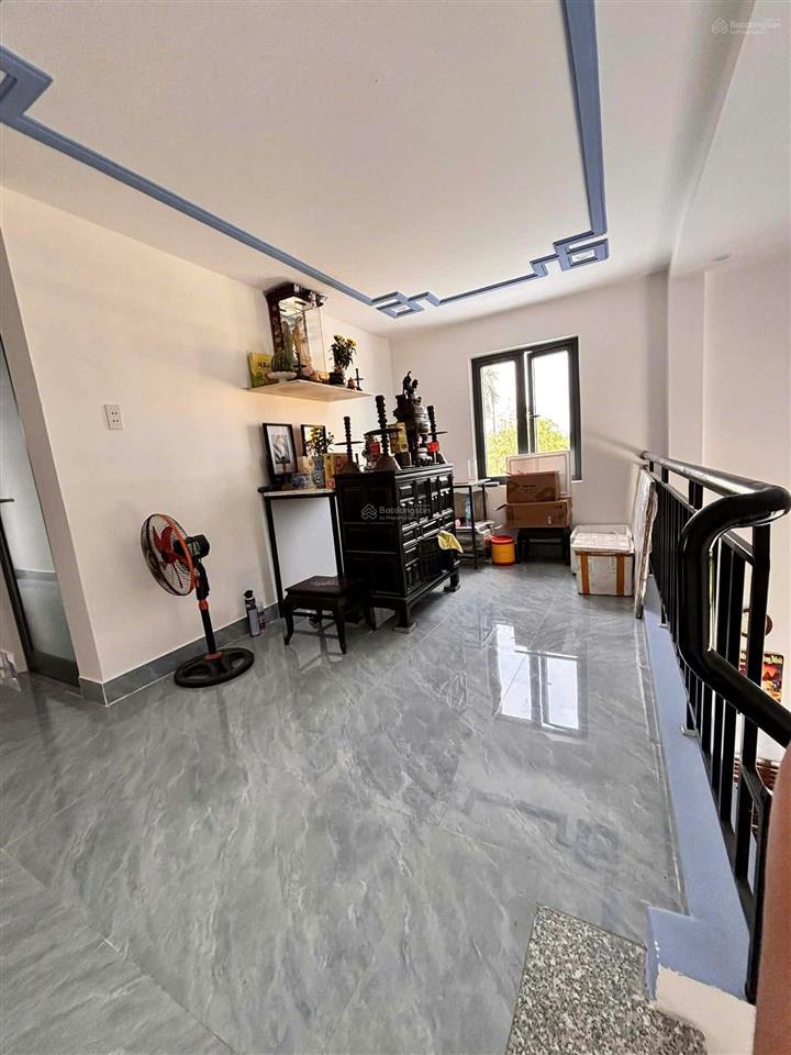 Bán nhà đẹp 2 tầng xã hoà tiến, 120m2 đất ở ngang rộng rãi 8,8m, 2 phòng ngủ