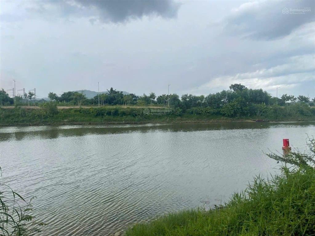 Đất view sông túy loan, 1600m2 có 100m2 đất ở ngang rộng rãi 50m, gần quốc lộ 70m.