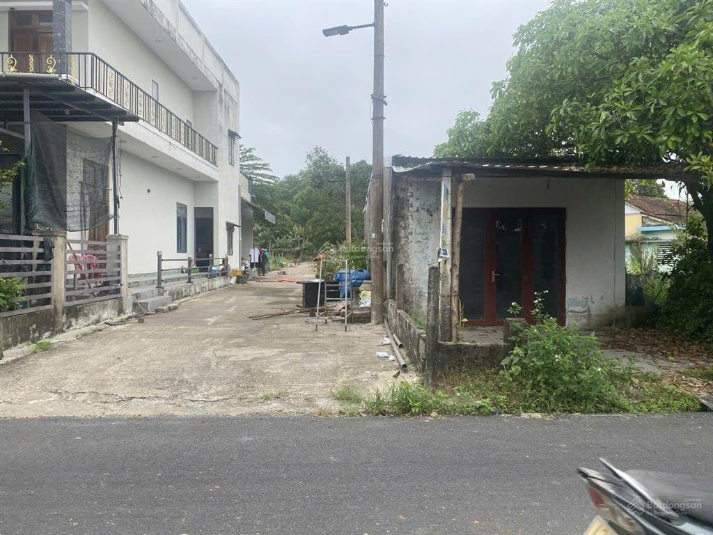 Bán nhà 2 mặt tiền đường nhựa dh5, 150m2, đường trường ông ích khiêm