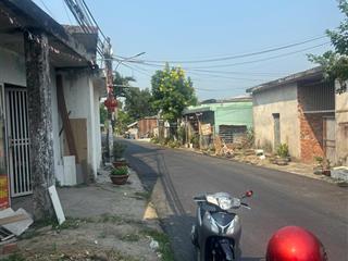 Đất mặt tiền đường hoàng văn thái nối dài củ, 320m2 đất ở ngang 10m.