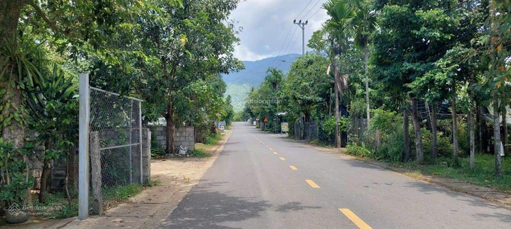 Đất đẹp 2 mặt tiền quốc lộ 14g, 165m2 có 100m2 đất ở nở hậu, mua buôn bán vẫn được.
