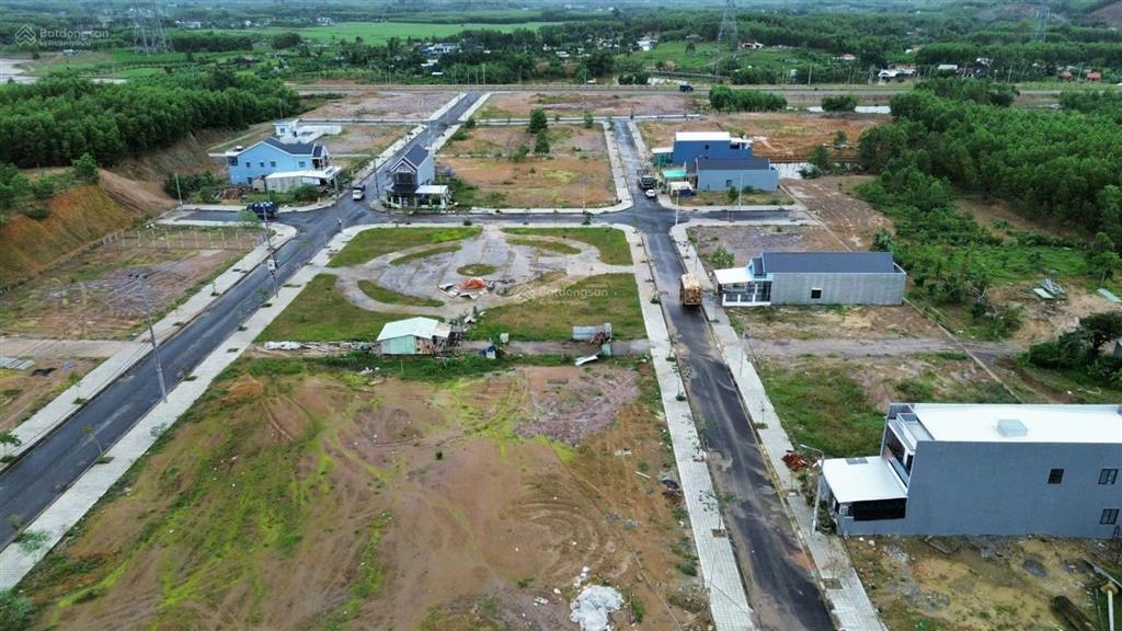 Đất tái định cư hòa phú 150m2, đường 5,5m, thông nam kỳ khởi nghĩa, lô mới keng