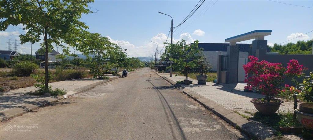 Đất tái định cư hòa phú 150m2, đường 5,5m, thông nam kỳ khởi nghĩa, lô mới keng
