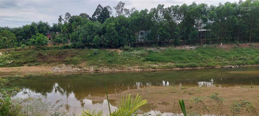Đất view sông 2 mặt kiệt, 142m2 có 120m2 đất ở giá rẻ gía đầu tư 870 triệu.
