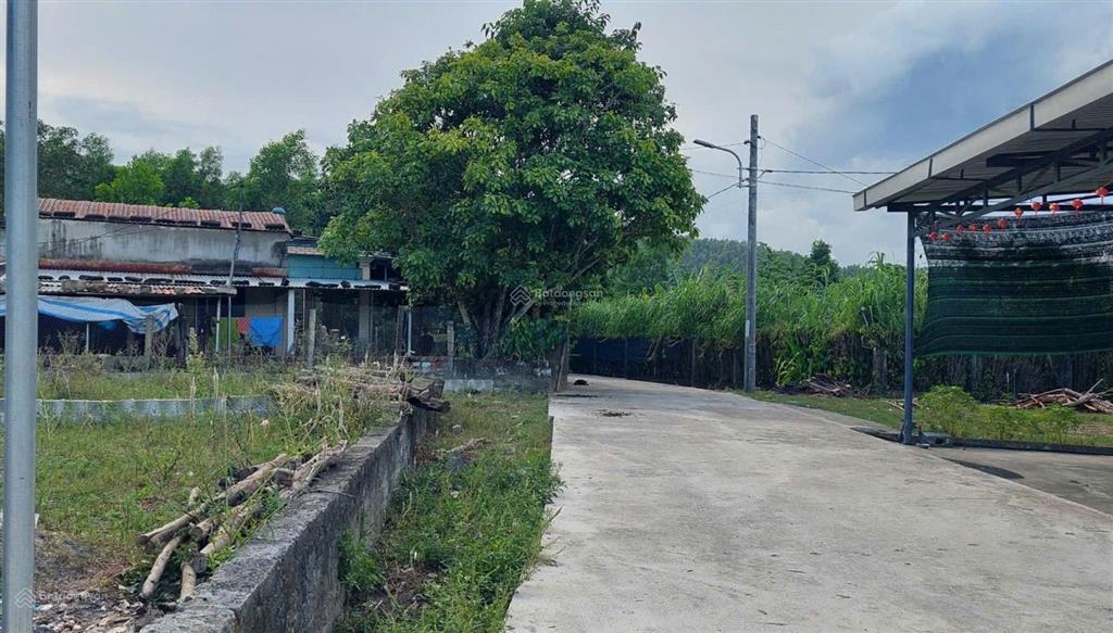 Lô góc 2 mặt kiệt 780 triệu, 130m2 có 120m2 đất ở xã hòa vang.