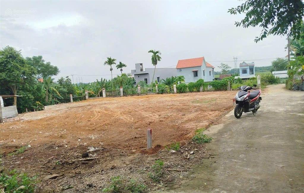 Đất hòa tiến, 100m2 đất ở toàn bộ gần quốc lộ 14b.