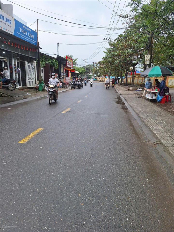 Đất đẹp cẩm toại tây, 133m2 đất ở gần biệt thự, gần đường nhựa chỉ 20m.