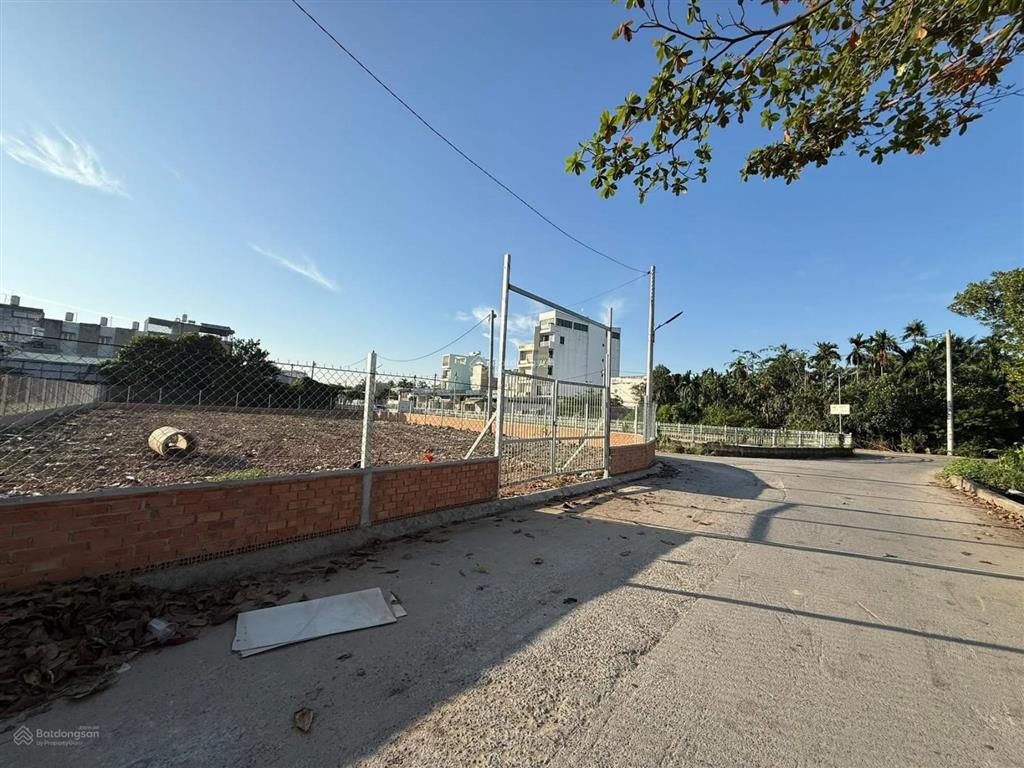 Bán đất mặt tiền sông an phú đông  5x47m, cn 235m2  7,95 tỷ