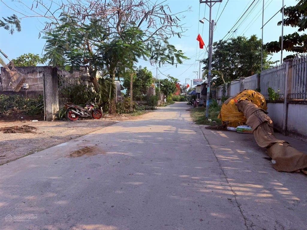Bán nền đường ấp 4, tân bửu, bến lức