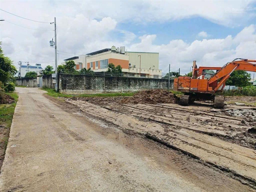Bán đất nền gần ủy ban mỹ yên, bến lức