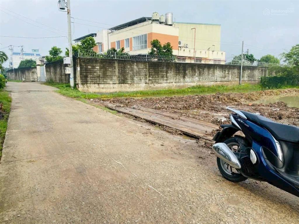 Bán đất nền gần ủy ban mỹ yên, bến lức
