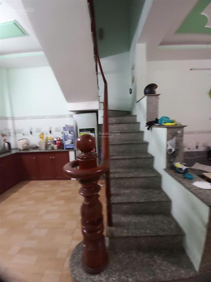 Cho thuê nhà 2 tầng (4x10m) kdc vĩnh lộc  sát đường vĩnh lộc  4.5tr/th