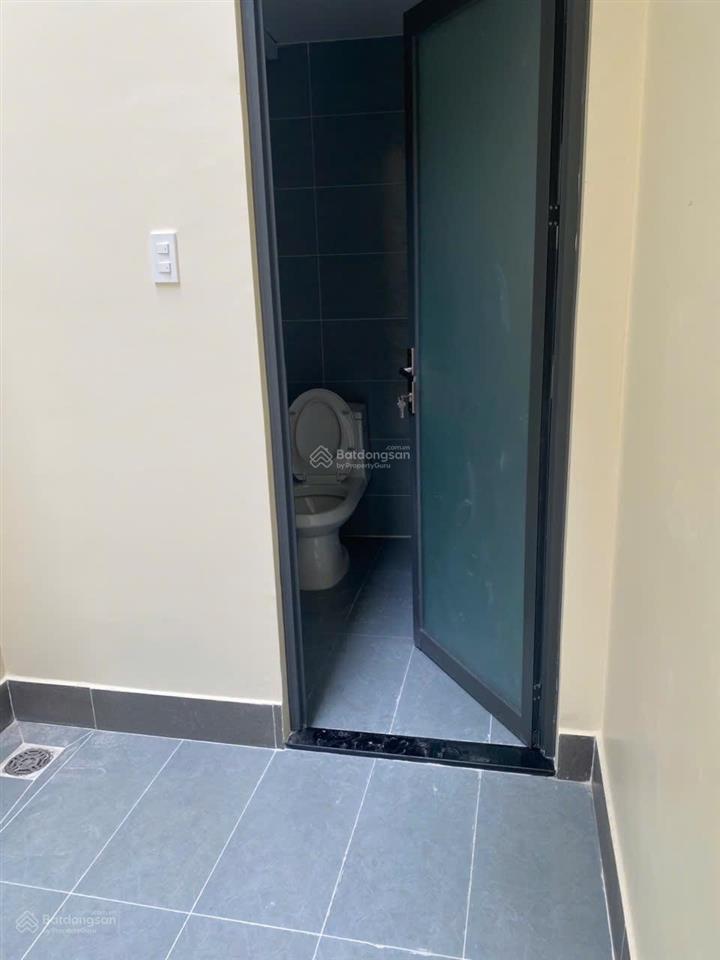 Chính chủ bán gấp nhà mặt tiền phạm hùng nối dài  1 hầm 3 lầu nhà mới giá kịch sàn chỉ 15 tỷ tl