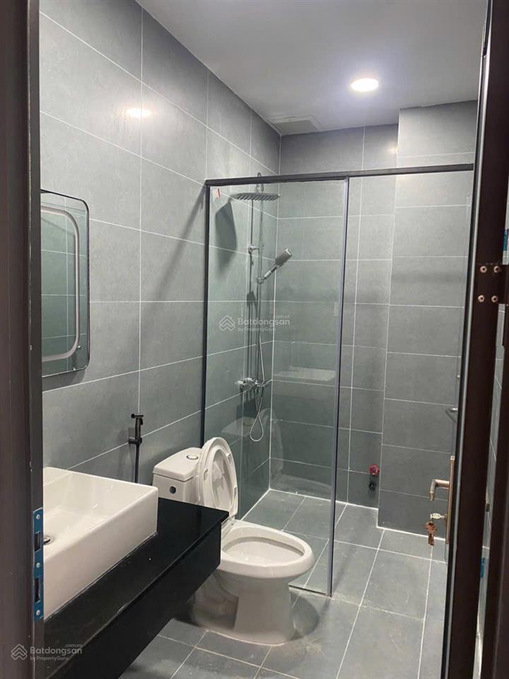 Chính chủ bán gấp nhà mặt tiền phạm hùng nối dài  1 hầm 3 lầu nhà mới giá kịch sàn chỉ 15 tỷ tl