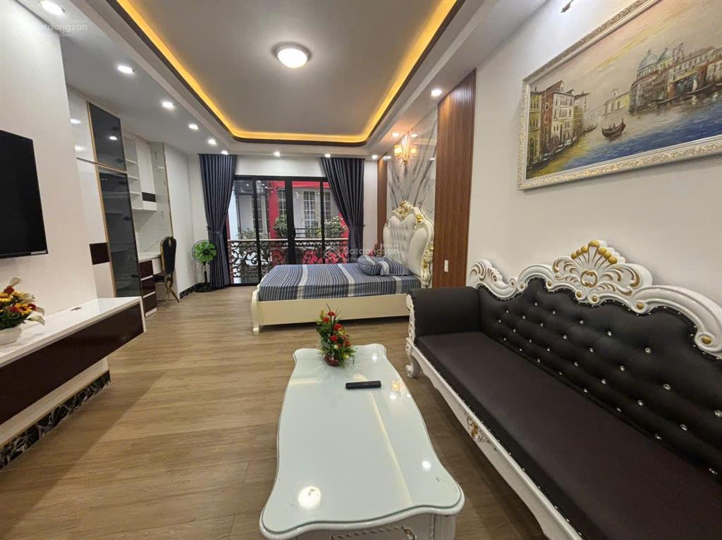 Bán nhà đẹp ở ngay góc mặt hxh nguyễn trãi p3 quận 5, dt 8x11m 5 tầng giá 17.5 tỷ ( kim)